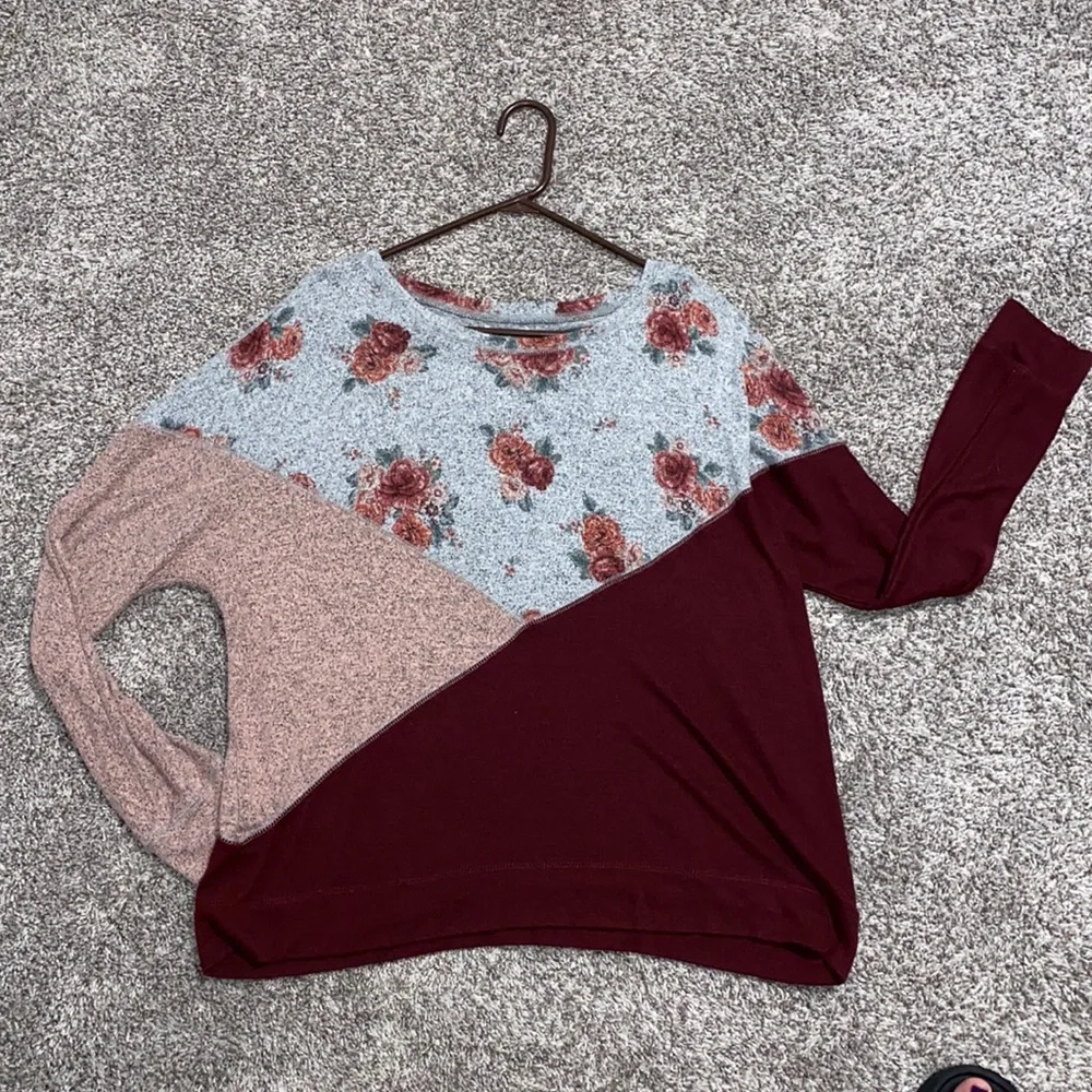 Multicolored/floral top - Picture 2 of 3